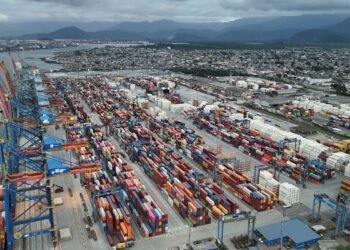 Exportações brasileiras atingem recorde histórico e melhoram contas externas