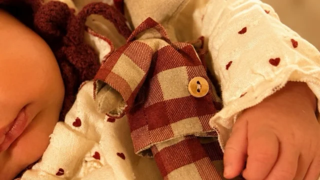 Florença, neta de Zezé Di Camargo, conquista seguidores com registros delicados