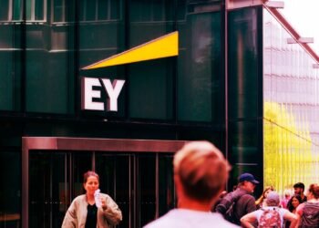 Grupo Shinyhunters invade sistema parceiro e ameaça expor dados da Ernst & Young