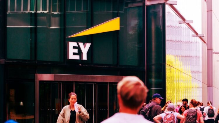 Grupo Shinyhunters invade sistema parceiro e ameaça expor dados da Ernst & Young