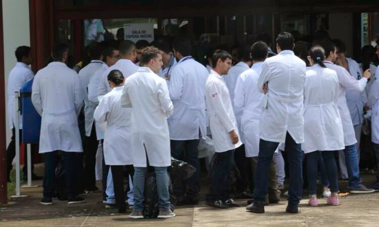 Inscrições para residência médica com pré-requisito no Enare encerram nesta quarta-feira 1 © Fabio Rodrigues Pozzebom/Agência Brasil