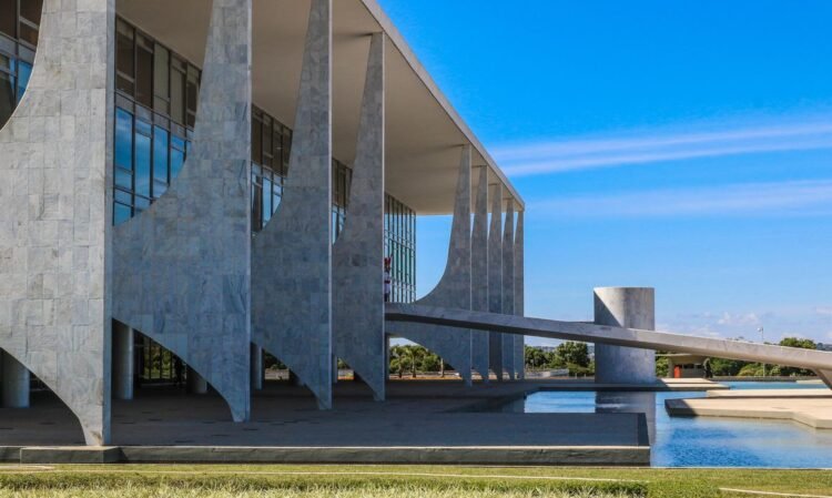 Lei de Reciprocidade: entenda a resposta do Brasil às tarifas impostas pelos EUA 1 Lei de Reciprocidade: entenda a resposta do Brasil às tarifas impostas pelos EUA