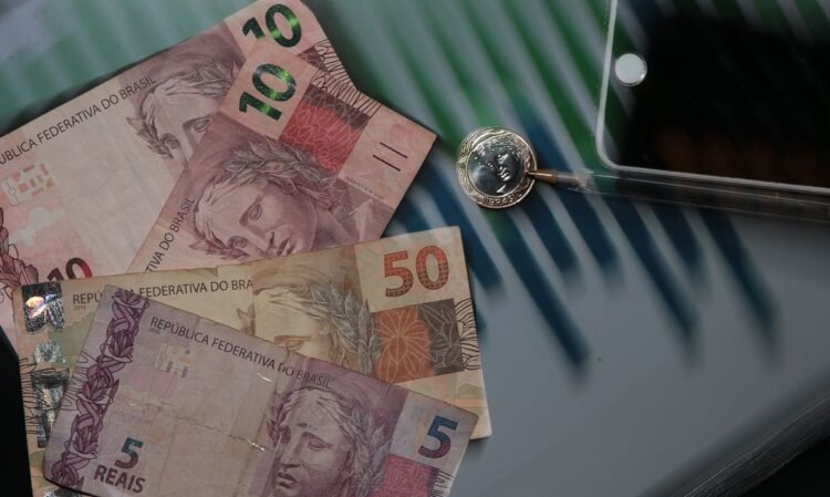 Atividade econômica brasileira avança 0,1% em maio, com setores em direções opostas 1 Atividade econômica brasileira avança 0,1% em maio, com setores em direções opostas