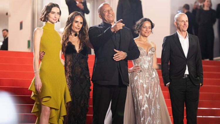 Motorhome Vin Diesel: o luxuoso veículo de R$ 5,8 milhões que acompanha o astro de 'Velozes e Furiosos' 1 Motorhome Vin Diesel: o luxuoso veículo de R$ 5,8 milhões que acompanha o astro de 'Velozes e Furiosos'