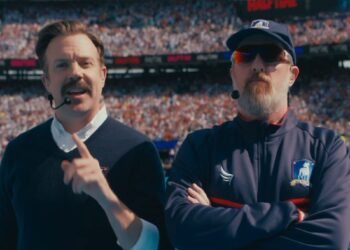 Ted Lasso retorna na quarta temporada com foco no futebol feminino e estreia em agosto
