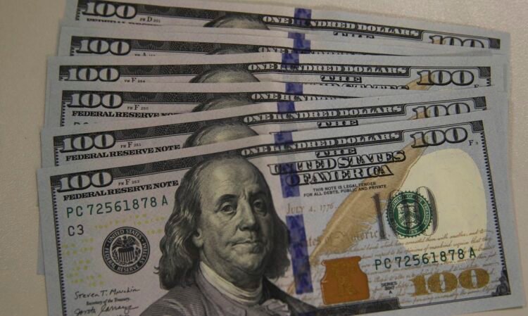 Dólar recua para R$ 5,08 enquanto Ibovespa acumula quarta queda consecutiva 1 Dólar recua para R$ 5,08 enquanto Ibovespa acumula quarta queda consecutiva