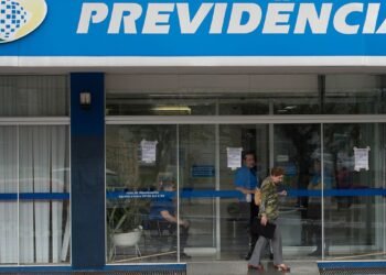 Governo federal destina verba para ressarcir beneficiários do INSS por descontos indevidos
