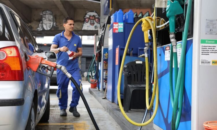 Governo prorroga subsídio de R$ 0,44 na gasolina por mais 30 dias 1 Governo prorroga subsídio de R$ 0,44 na gasolina por mais 30 dias