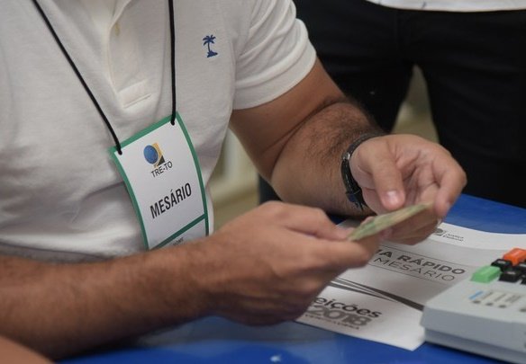 TRE-BA convoca cerca de 140 mil mesários para atuar nas Eleições Gerais de 2026 1 mesário TRE-BA