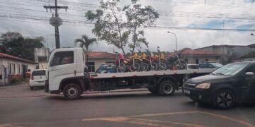motos apreendidas em oficina de Santo Amaro sob suspeitas de terem sido clonadas