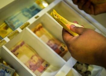 Abono salarial de 2026 libera último lote para nascidos em novembro e dezembro