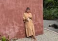 Alanis Guillen utiliza talento artístico em ação beneficente para o Retiro dos Artistas