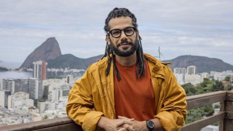 Amaury Lorenzo revela trajetória de 15 anos fora das telas antes da fama na televisão