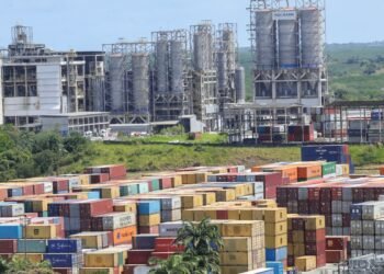 Amcham alerta para riscos de retaliação comercial e defende diálogo com os EUA