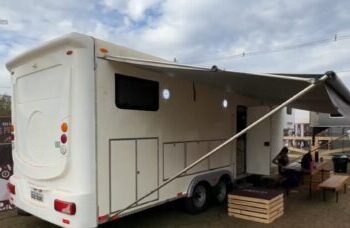 Ana Castela revela detalhes do trailer onde se hospeda durante a Festa do Peão de Barretos