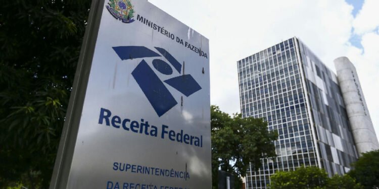 Arrecadação com dividendos atinge R$ 3,1 bilhões e mantém governo em alerta 1 Arrecadação com dividendos atinge R$ 3,1 bilhões e mantém governo em alerta