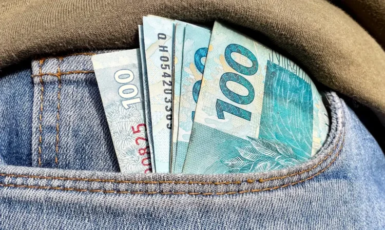 Bolsa Família libera pagamento para beneficiários com NIS de final 4 1 Bolsa Família libera pagamento para beneficiários com NIS de final 4