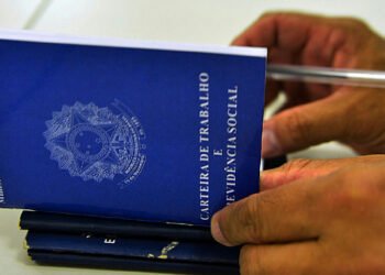 Brasil registra abertura de 58,5 mil vagas formais em julho conforme dados do Caged