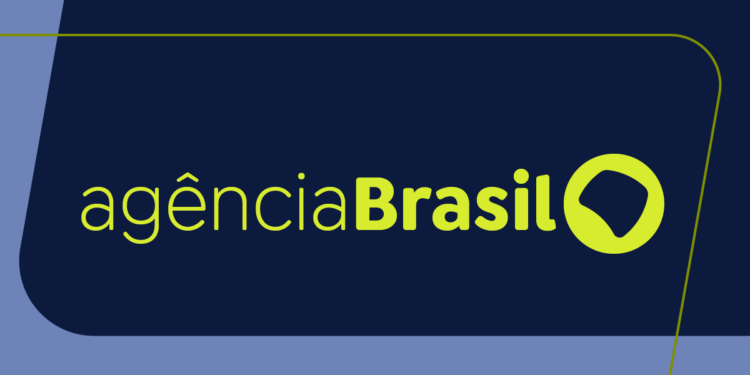Conselho da UFRJ retira título de Doutor Honoris Causa do embaixador Lincoln Gordon 1 Conselho da UFRJ retira título de Doutor Honoris Causa do embaixador Lincoln Gordon