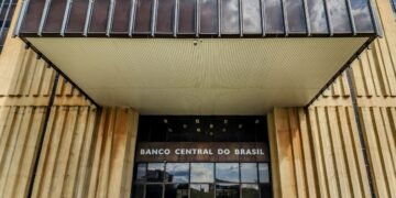 Copom inicia reunião decisiva para definir o futuro da taxa Selic em 2026