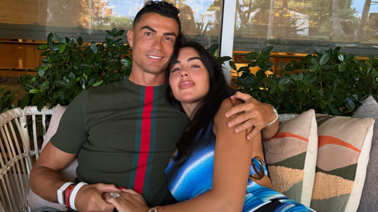 Cristiano Ronaldo e Georgina Rodríguez oficializam união com acordo de bens