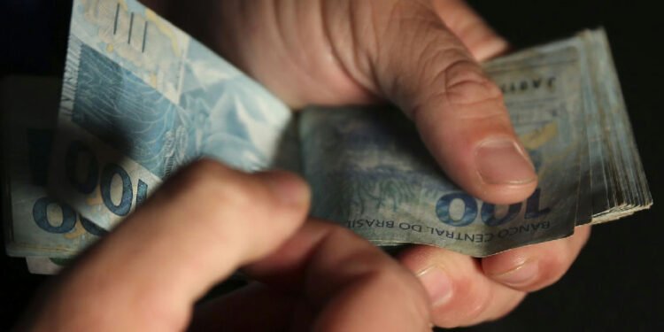 Dívida pública brasileira atinge R$ 9,28 trilhões em julho sob pressão dos juros