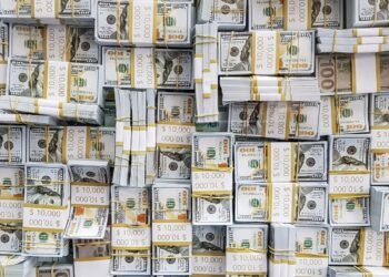 Dólar recua para R$ 5,14 e Ibovespa registra alta em sessão de otimismo no mercado