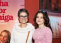 Elisa Annenberg-paglia celebra Dia da Visibilidade Lésbica com registro ao lado da namorada