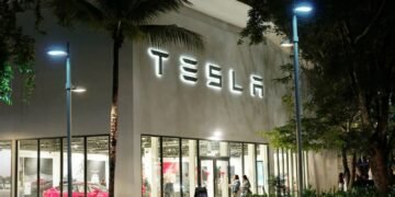 Elon Musk prioriza inteligência artificial e robótica em detrimento dos carros da Tesla