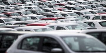 Emplacamentos de veículos crescem 10% em julho e consolidam alta no setor