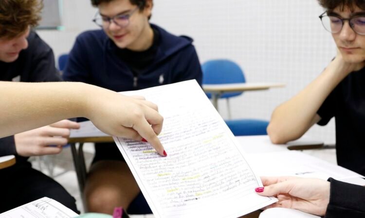 Encceja 2026: Inep disponibiliza cartilha de redação com diretrizes para a prova 1 Encceja 2026: Inep disponibiliza cartilha de redação com diretrizes para a prova