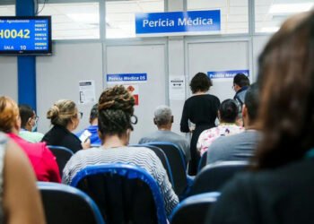 Fila do INSS atinge o menor patamar histórico com 1,2 milhão de pedidos