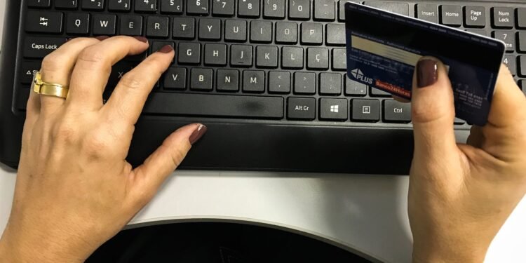 Governo federal regulamenta uso de e-commerce em compras públicas 1 Governo federal regulamenta uso de e-commerce em compras públicas