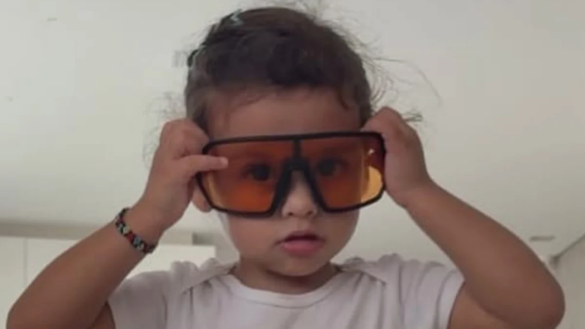Helena, filha de Neymar, exibe visual fashionista e encanta seguidores nas redes sociais