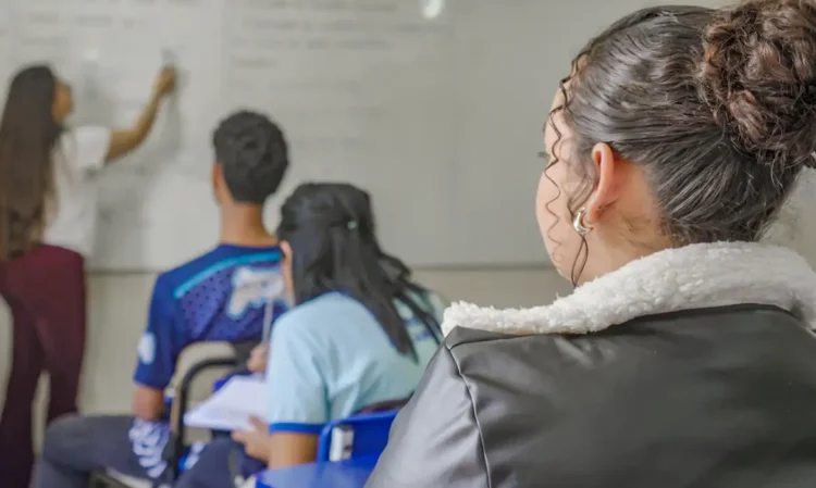 Ideb registra maior evolução da educação básica em duas décadas 1 Ideb registra maior evolução da educação básica em duas décadas