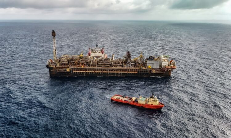 Leilões de petróleo em outubro atingem marca histórica de áreas em disputa 1 Leilões de petróleo em outubro atingem marca histórica de áreas em disputa