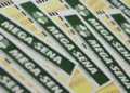 Mega-sena acumula e prêmio atinge a marca de 165 milhões de reais