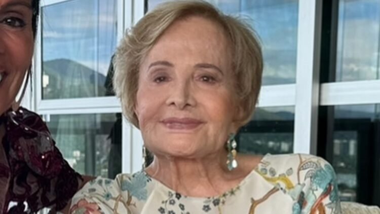 Mocita Fagundes detalha última conversa com Gloria Menezes antes do falecimento