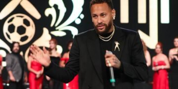 Neymar reage a críticas após polêmicas em campo e eventos beneficentes