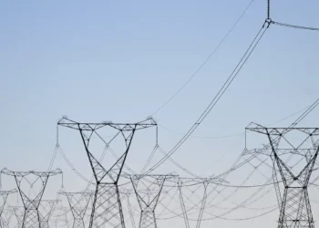 ONS determina novo corte na produção de energia neste domingo para equilibrar sistema nacional