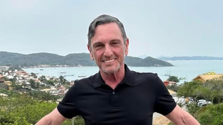 Paulo Miklos recebe alta hospitalar e celebra retorno para casa após pneumonia 1 Paulo Miklos recebe alta hospitalar e celebra retorno para casa após pneumonia