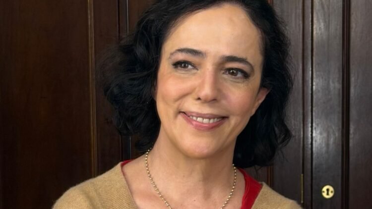 Silvia Buarque revela superação de câncer e fala sobre ausência de fé 1 Silvia Buarque revela superação de câncer e fala sobre ausência de fé