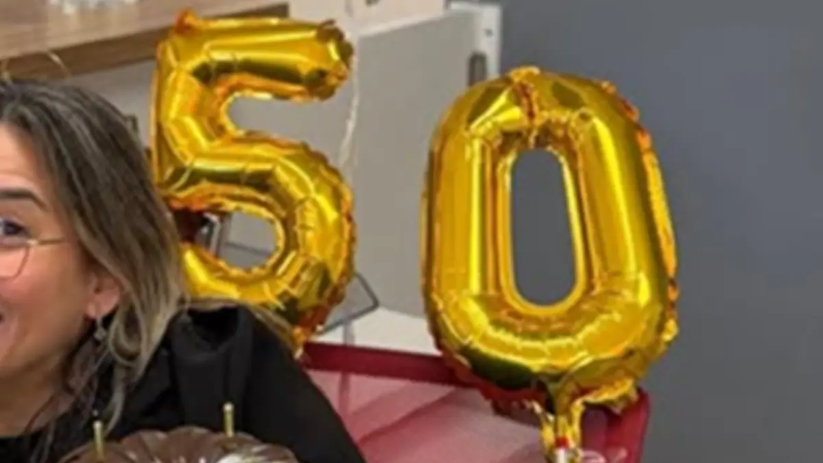 Simone Gutierrez celebra 50 anos com nova vida e carreira nos Estados Unidos