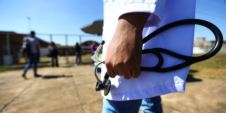 STJ restabelece sanções do MEC a cursos de medicina com baixo desempenho no Enamed