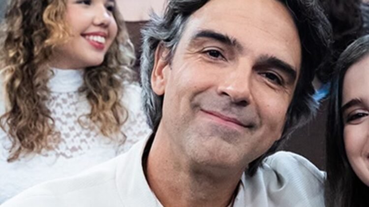 Tadeu Schmidt reflete sobre rigor na paternidade e a vida das filhas 1 Tadeu Schmidt reflete sobre rigor na paternidade e a vida das filhas
