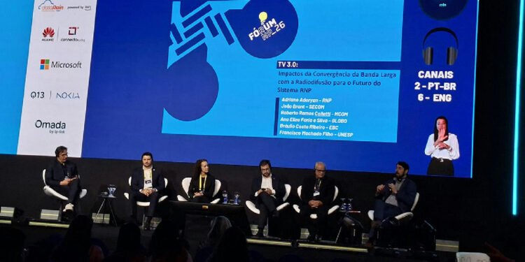 TV 3.0 e a convergência tecnológica na comunicação pública brasileira 1 TV 3.0 e a convergência tecnológica na comunicação pública brasileira