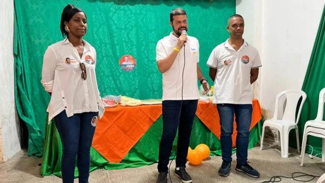 Leo de Neco candidato a deputado estadual em bate papo com a comunidade do Ideal em Santo Amaro