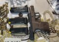 armas e munições apreendidas durante operação da Polícia Civil