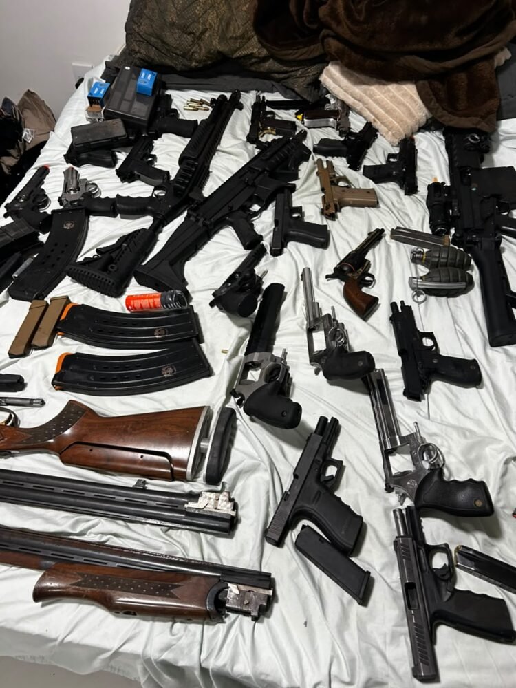 armas apreendidas pela PF em Feira de Santana