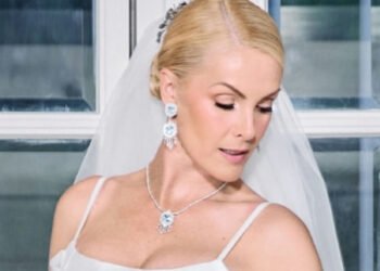 Ana Hickmann aposta em vestido de tafetá para oficializar união com Edu Guedes em São Paulo
